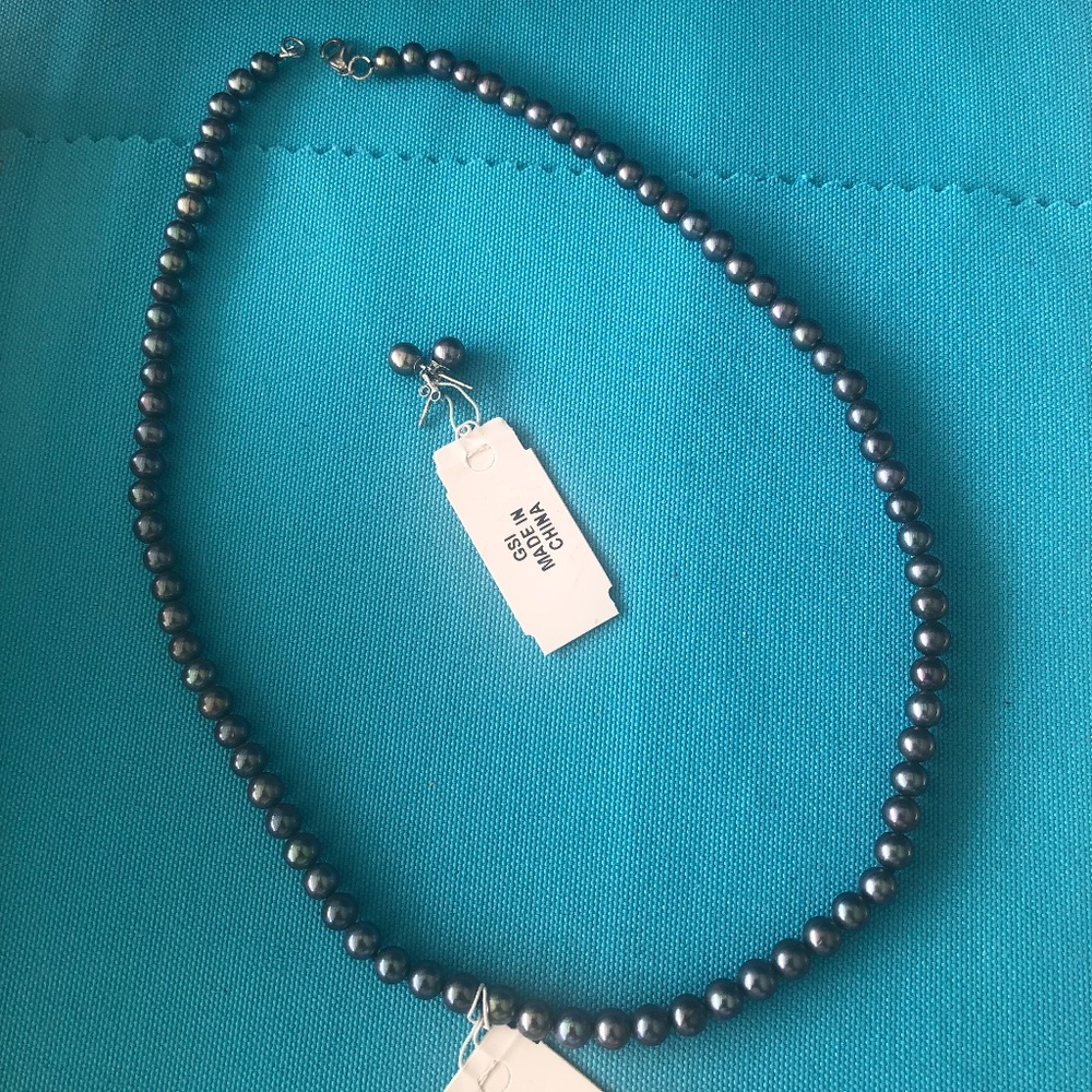 Vintage Graphite Cultured Pearl Necklace and Earring Set